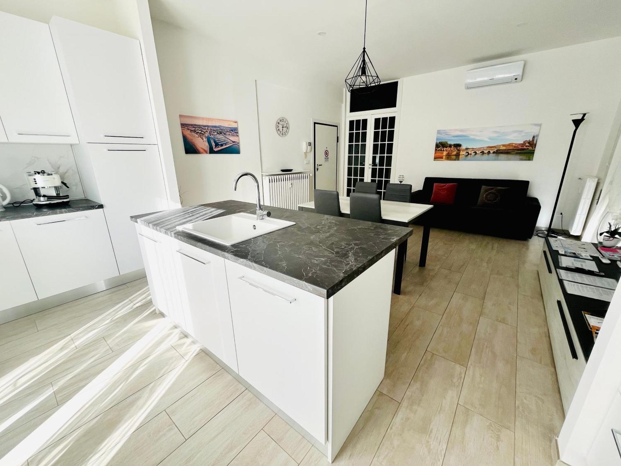 Marina Centro Harbor Apartment Rimini Luaran gambar